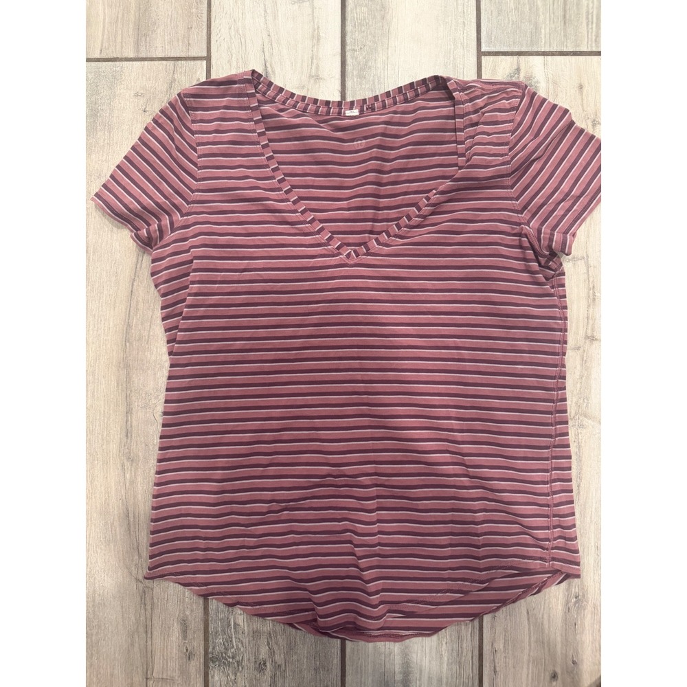 Lululemon Love Tee V-Neck Short Sleeve Striped Mauve Pink Purple Top Size 8